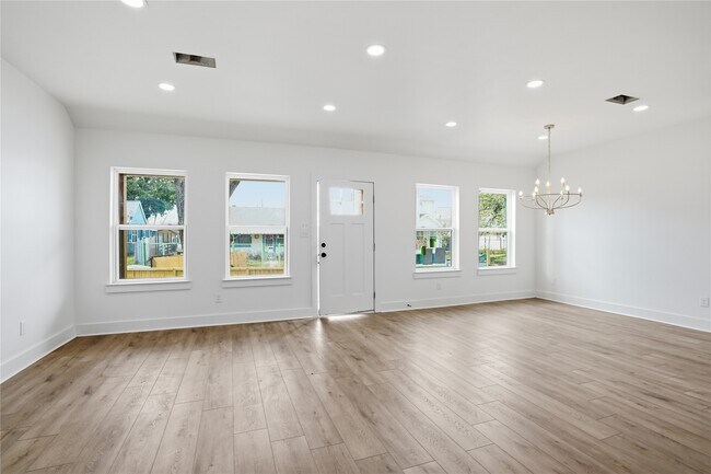 Foto del edificio - 532 N Super St