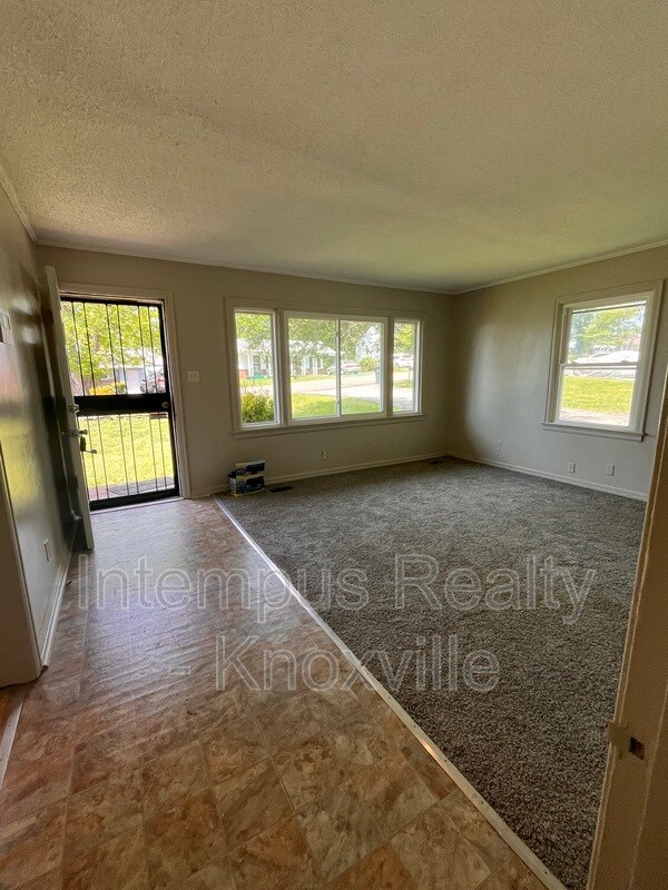 Foto del edificio - 3116 Sunset Ave