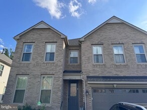 Building Photo - 42377 Abney Wood Dr