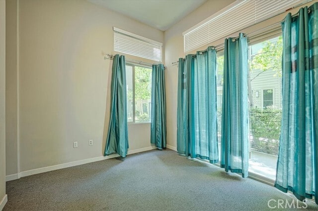 Foto del edificio - 661 Sawyer Pl