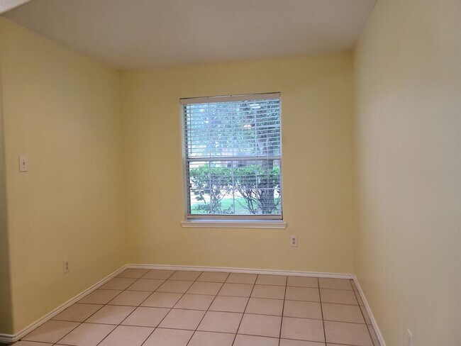 Foto del edificio - 8927 Blue Cedar Ln