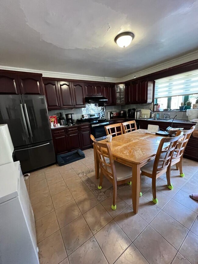 Foto del edificio - 4223 193rd St