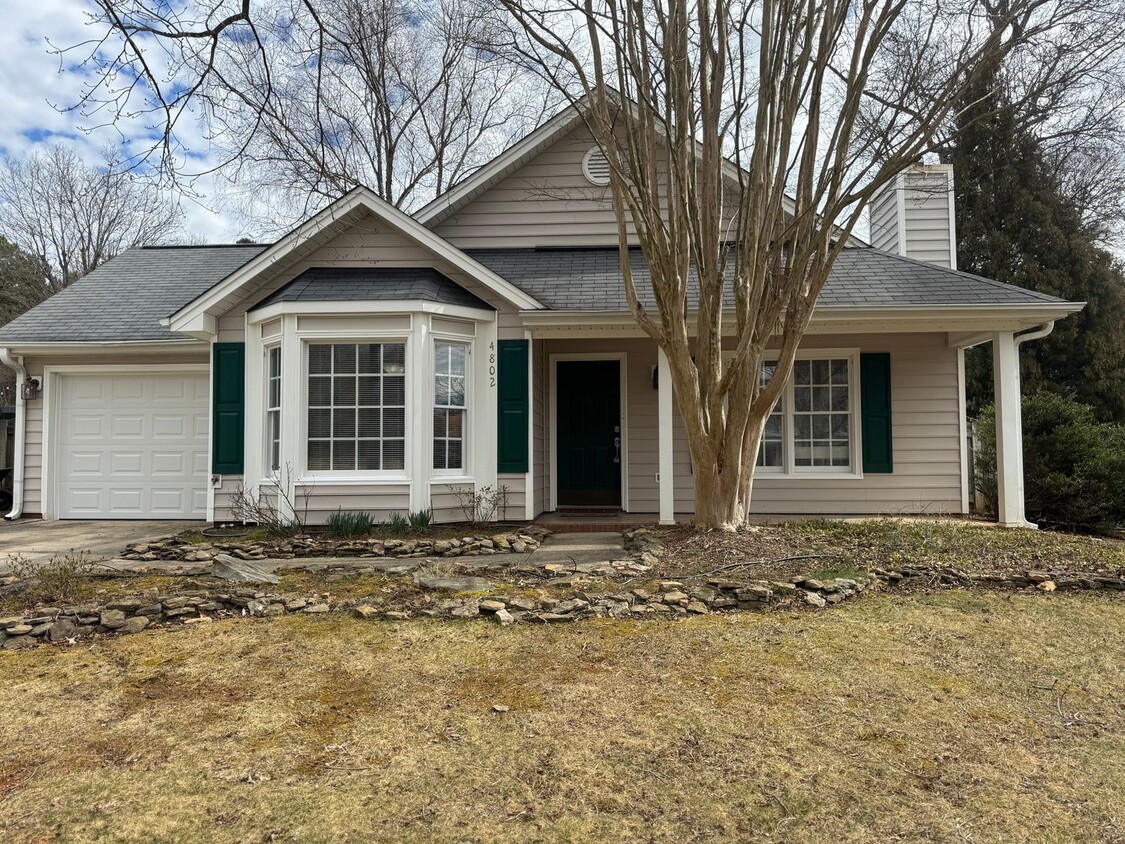 Primary Photo - 3BR 2BA One Story Home with Fenced Backyard