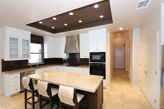 Building Photo - 3336 Hagen Lp