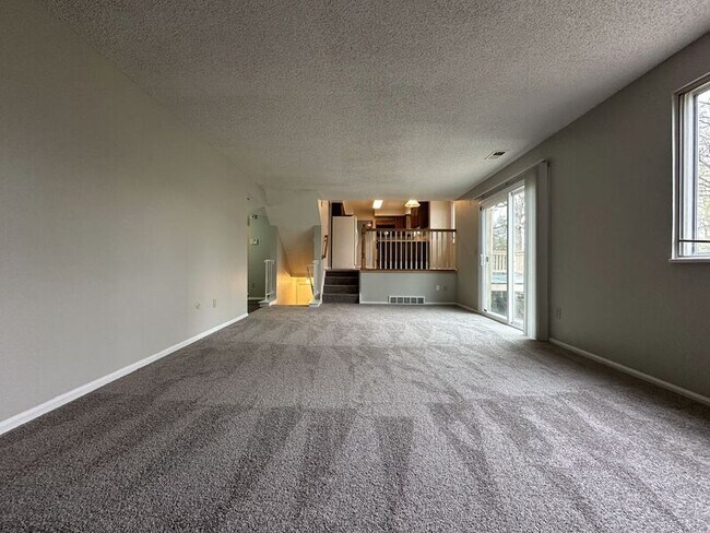 Building Photo - 9695 W 81st Ave