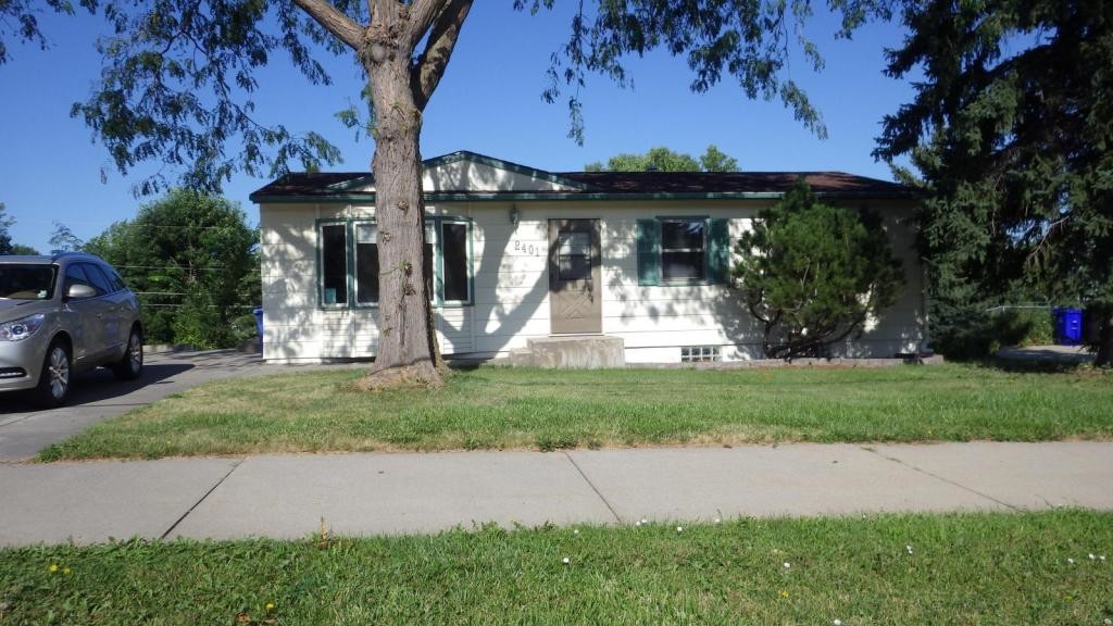 Foto principal - 2401 Sheridan Lake Road