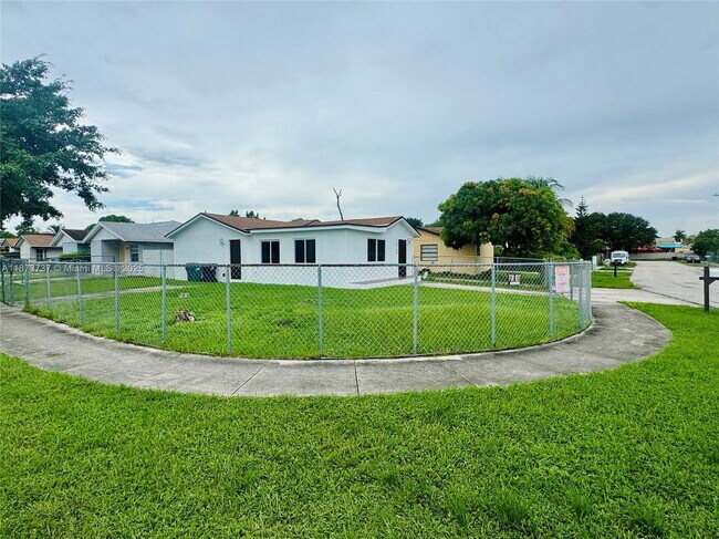 Foto del edificio - 18742 SW 113th Ave