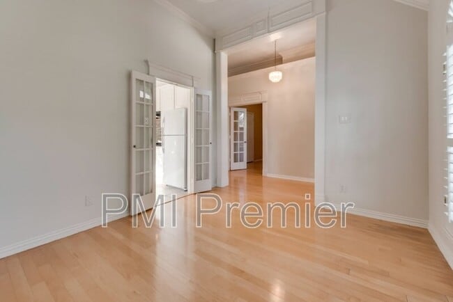 Building Photo - 2309 Kittyhawk Dr