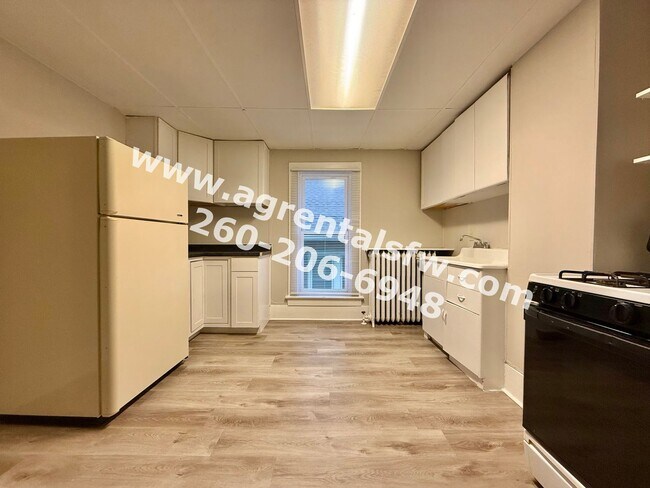 Foto del edificio - 912 Savilla Ave