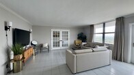 Foto principal - 9225 Collins Ave