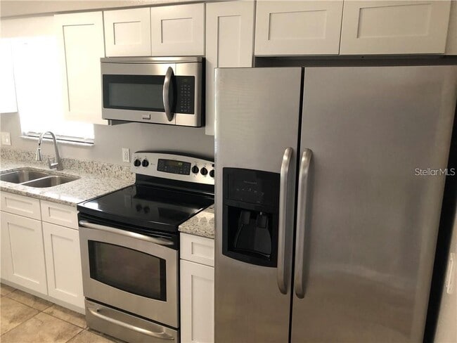 Foto del edificio - 7220 Nima Ct