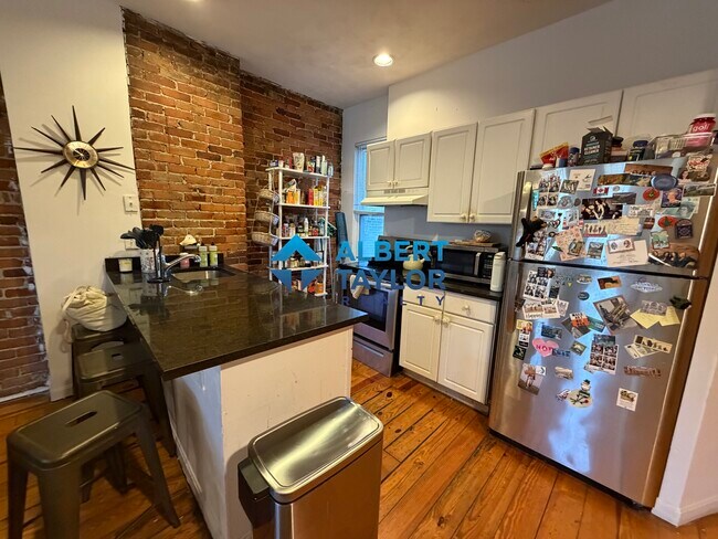 Foto del edificio - 210 Hemenway St