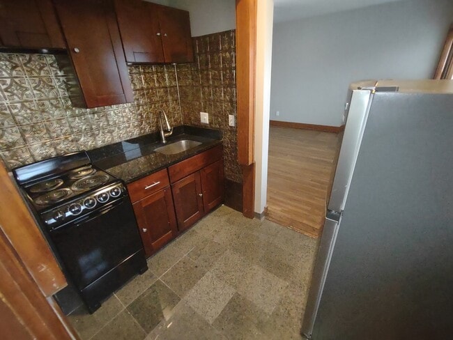 Building Photo - Stockbridge Apartments