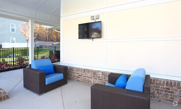 Building Photo - Colony at Centerpointe