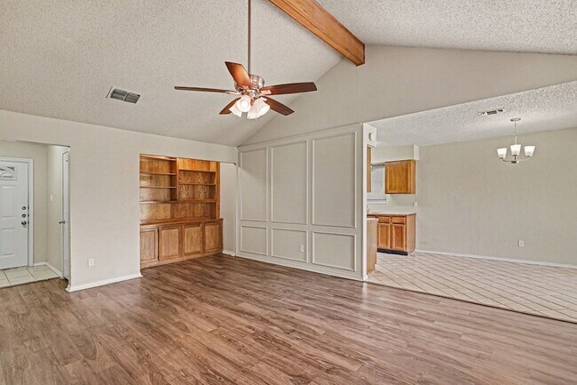 Foto del edificio - 2608 Green Ridge St