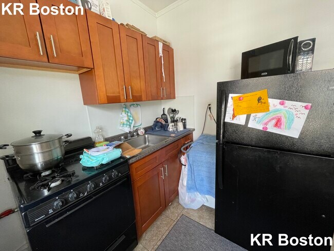 Building Photo - 1381 Commonwealth Ave