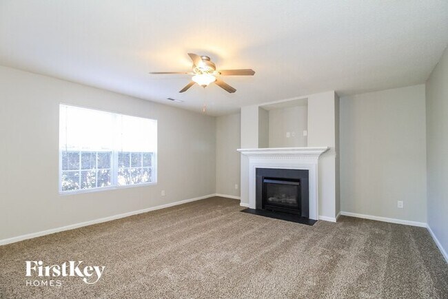 Building Photo - 7011 Hill-N-Dale Dr