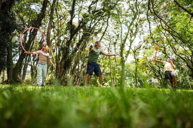 Foto del edificio - Whispering Oaks