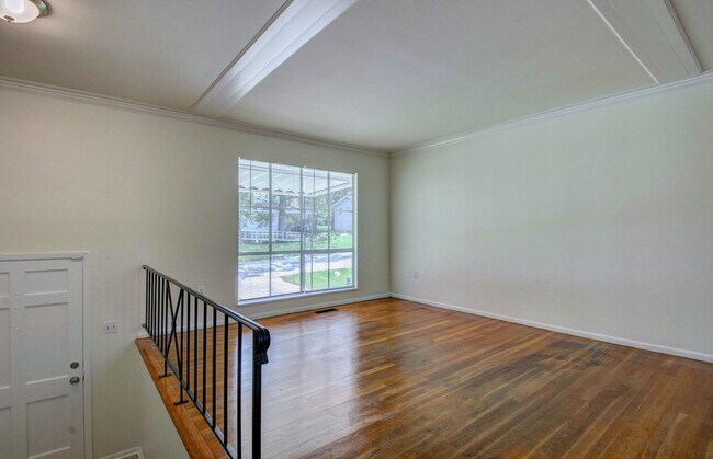 Foto del edificio - Spacious 4 bed, 2 bath in Sherwood!