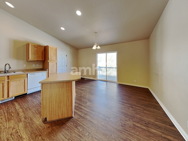 Foto del edificio - 6062 W Graceland Way