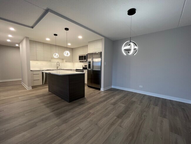 Foto del edificio - 350 Plum Creek Dr