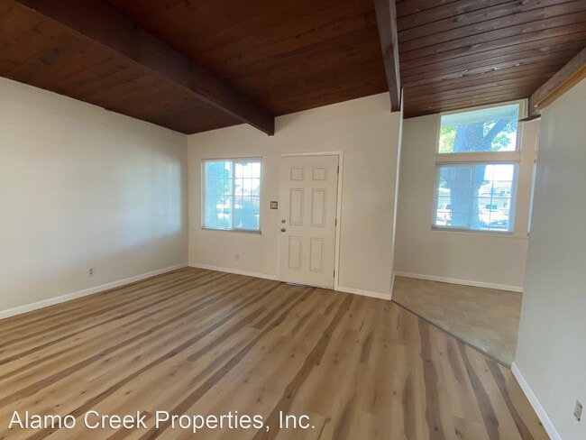 Building Photo - 3 br, 1 bath House - 388 Fir Street