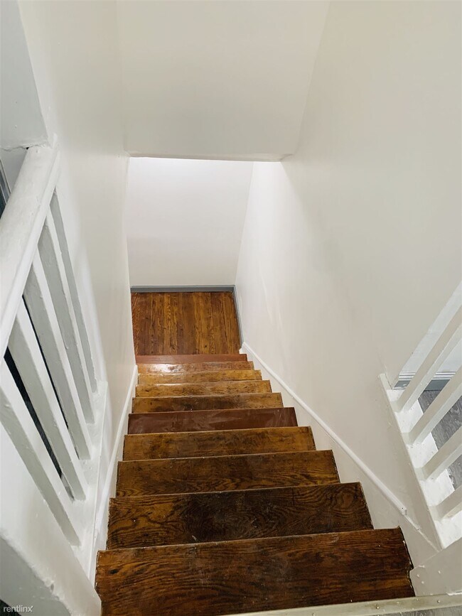 Foto del edificio - 23 Evergreen Ave