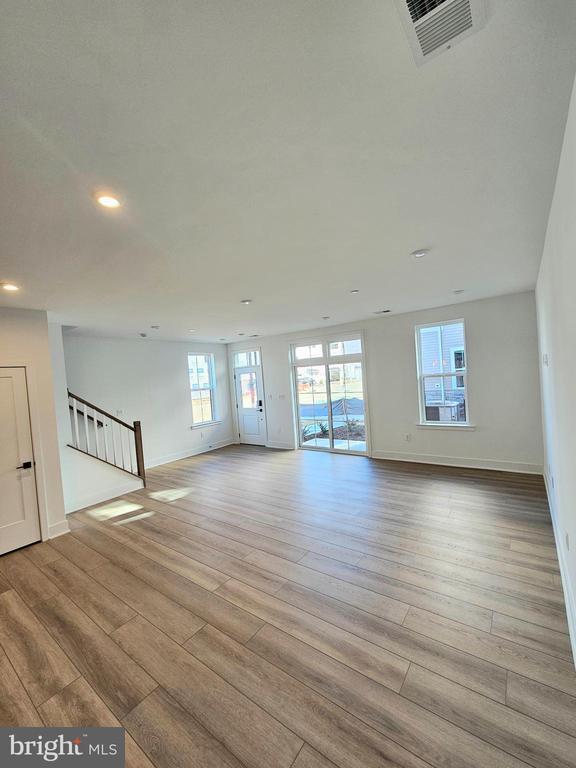 Building Photo - 18101 Donatello Dr