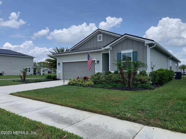 Foto del edificio - 816 Redtail Ln