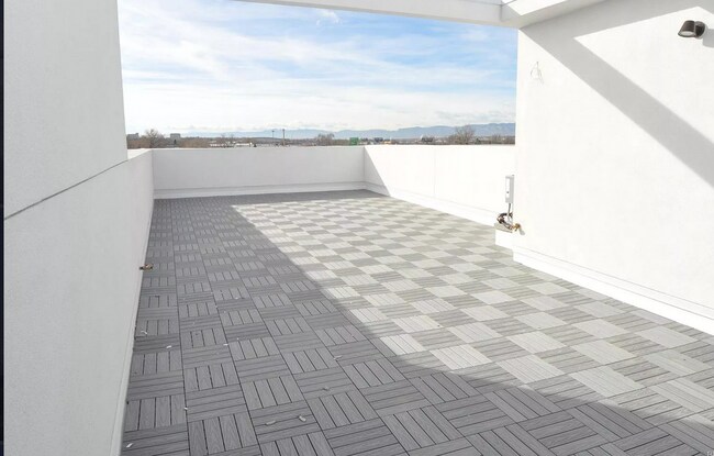 Foto del edificio - 2158 S Delaware St