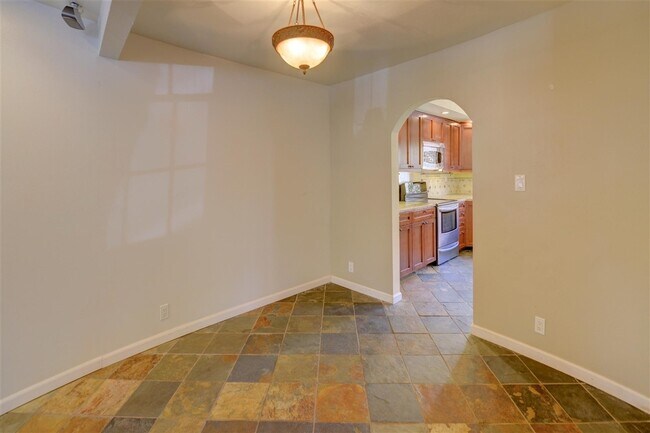 Foto del edificio - 1651 S Juniper St