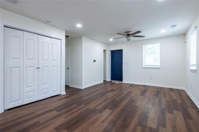 Foto del edificio - 450 Paines Ave NW