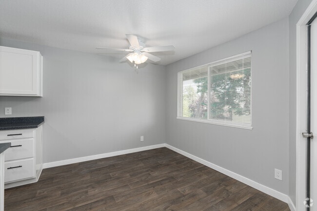 Interior Photo - Conestoga Park I