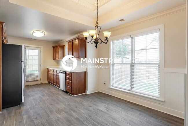 Foto del edificio - 3 Bedroom Pet-Friendly Home in Calera, AL with Main Street Renewal