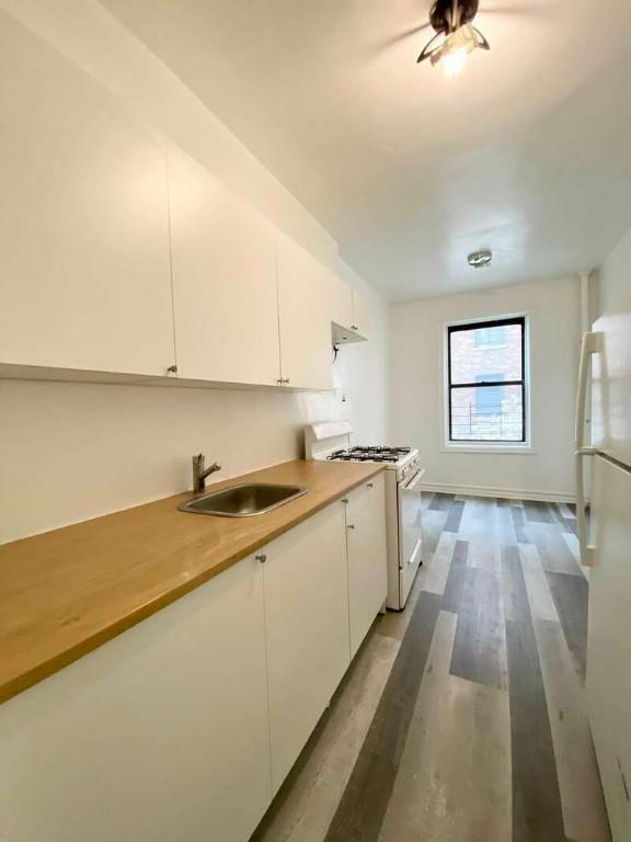 Foto del edificio - 2 bedroom in BRONX NY 10463