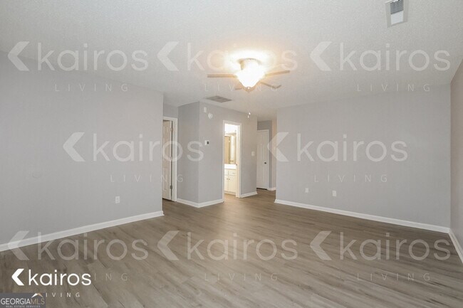Foto del edificio - 140 Deer Pkwy