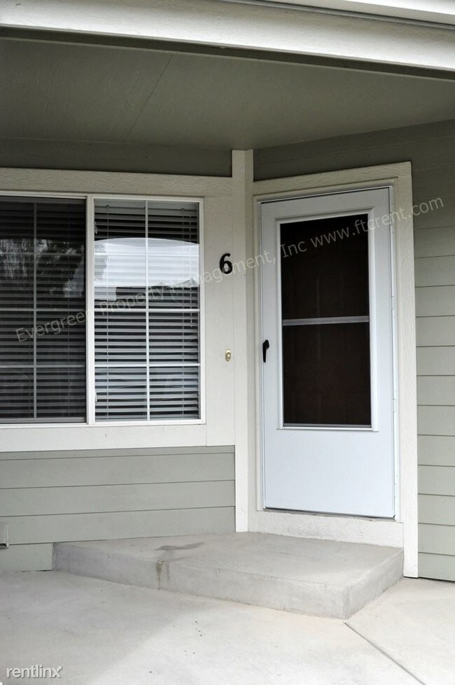 Building Photo - 5550 Corbett Dr