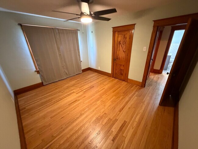 Foto del edificio - 2222 Duncan St