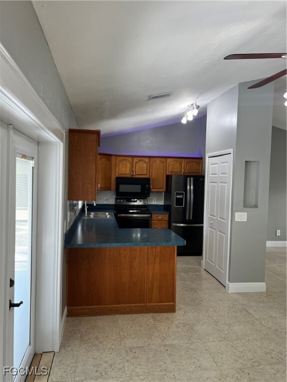 Foto del edificio - 1412 NE Van Loon Terrace