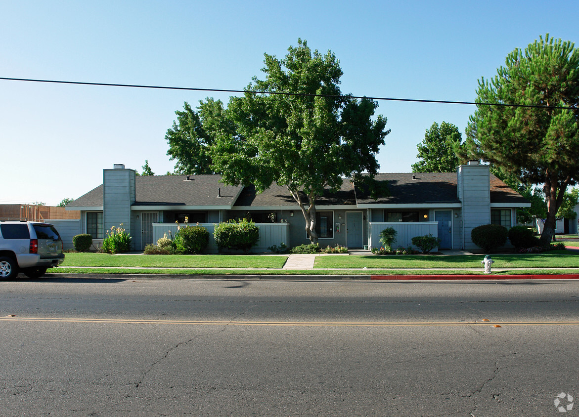 Primary Photo - Westwind Apartments