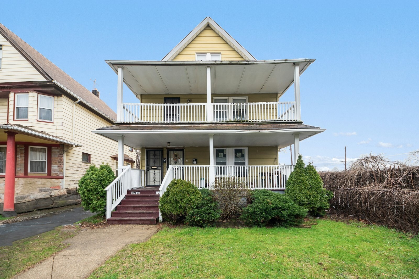 10516 Massie Ave Cleveland, OH 44108 – photo 2