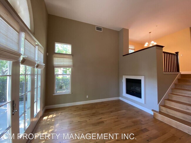Building Photo - 3 br, 2.5 bath House - 120 Sunol St
