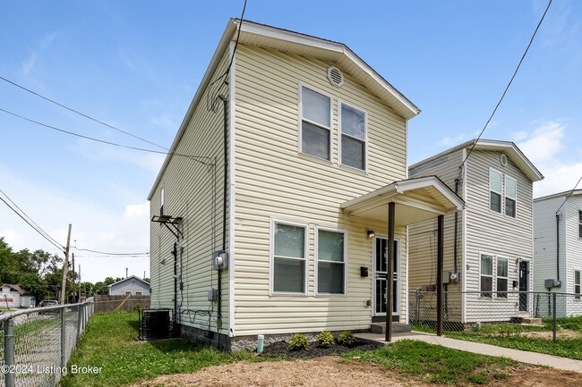 Building Photo - 2223 St Louis Ave