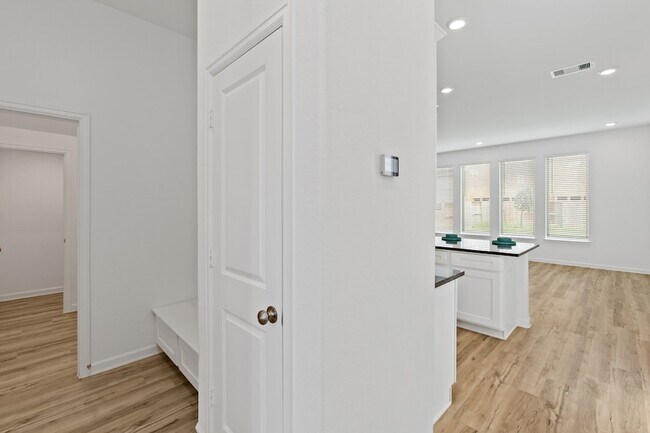 Building Photo - 4131 Balboa Dr