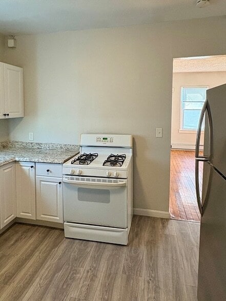 Photo - 32 Quequechan St Apartment