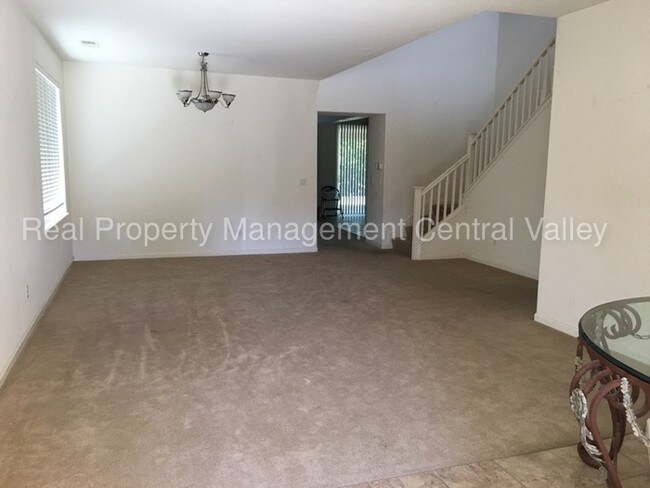 Foto del edificio - Large Tracy Executive 5 Bedroom Home