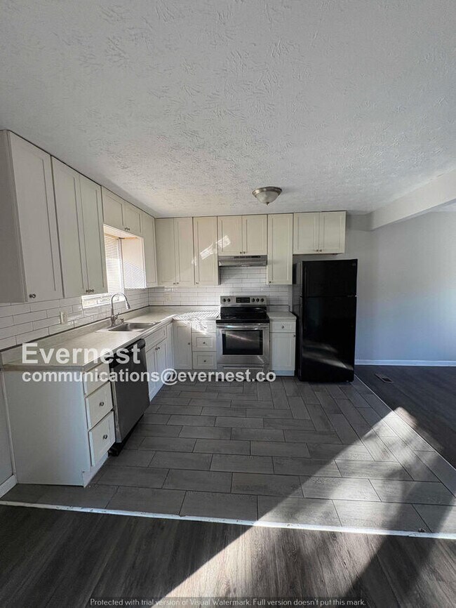 Foto del edificio - 193 W Canterbury Dr