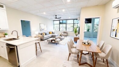 Building Photo - 15950 Bay Vista Dr