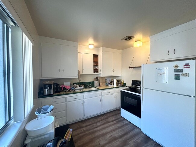 Building Photo - 2665 Virginia St