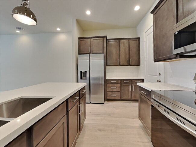 Foto del edificio - 5704 Paul Quinn St